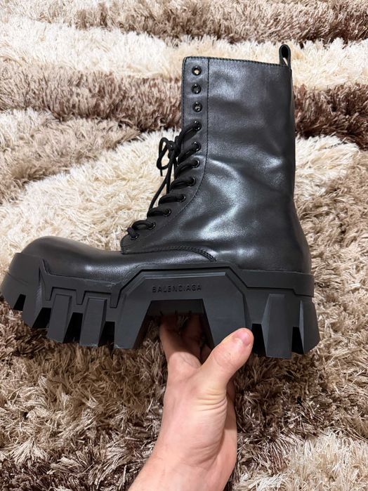 Balenciaga Bulldozer boots Palanca • OLX.ro