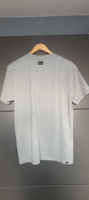 Мъжки тениски Karl kani, Tommy Hilfiger, Ecko unltd размер L и М