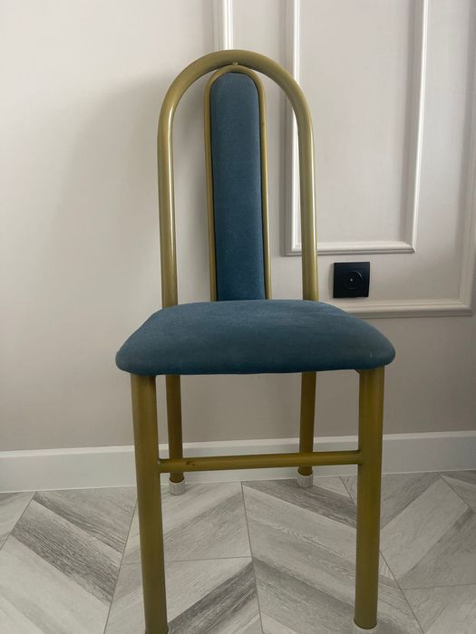 Продам стулья в хорошем состояний