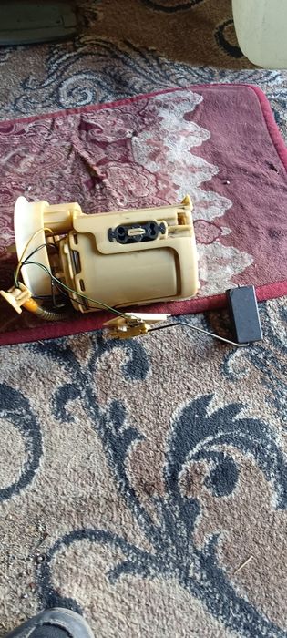 Бачок пассатв5 для насоса продам