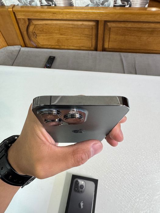 Продам Phone 13 pro