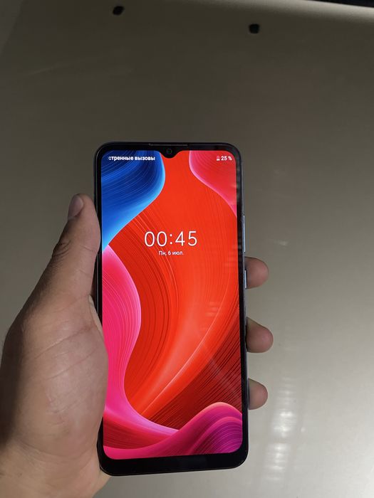 В продаже Realme C11