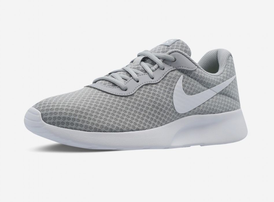 Nike новые кроссовки 43размера оригинал