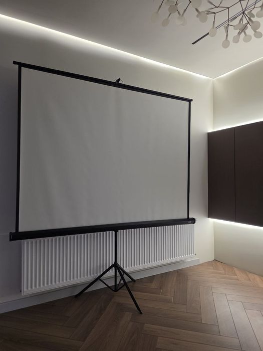 Проектор доскаси билан