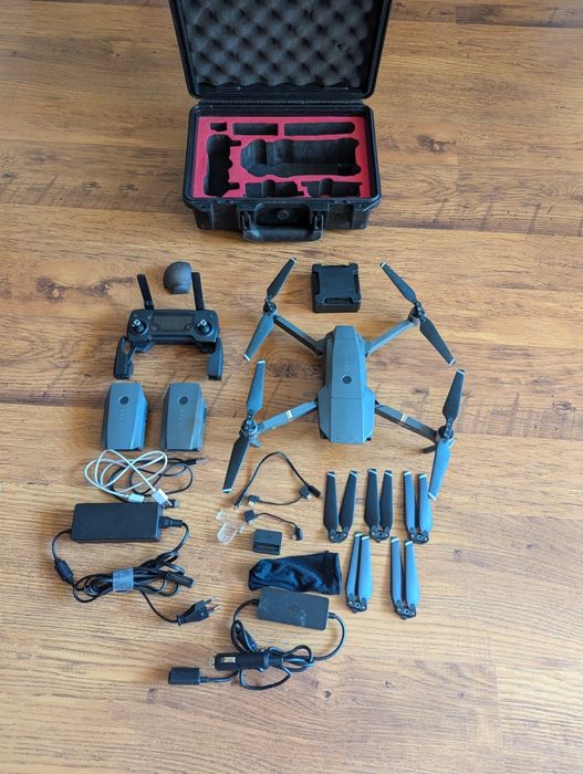 Дрон DJI Mavic Pro Fly More Combo