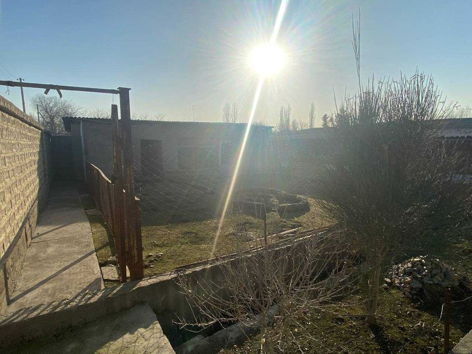 Yakka tartibdagi turar joy sotiladi. Ташкент Уртачирчик район