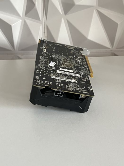 Видео карта SAPPHIRE R7 370 4GB (Перфектно състояние)