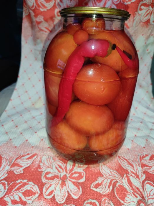 Помидоры консервированные