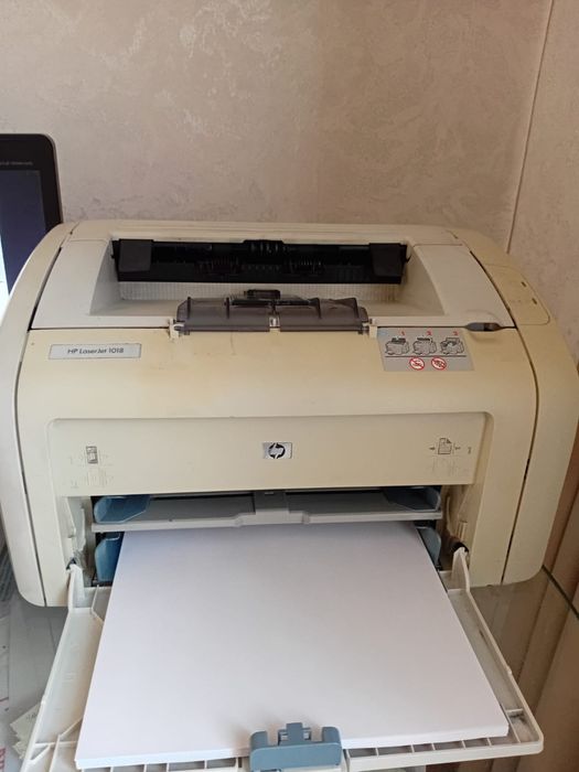 Принтер HP LaserJet 1018