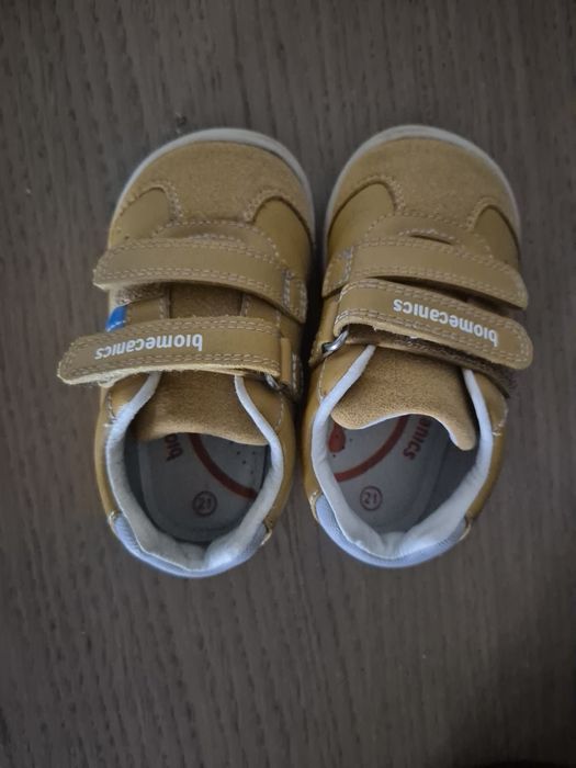 Sneaker Biomecanics calapod lat nr 21