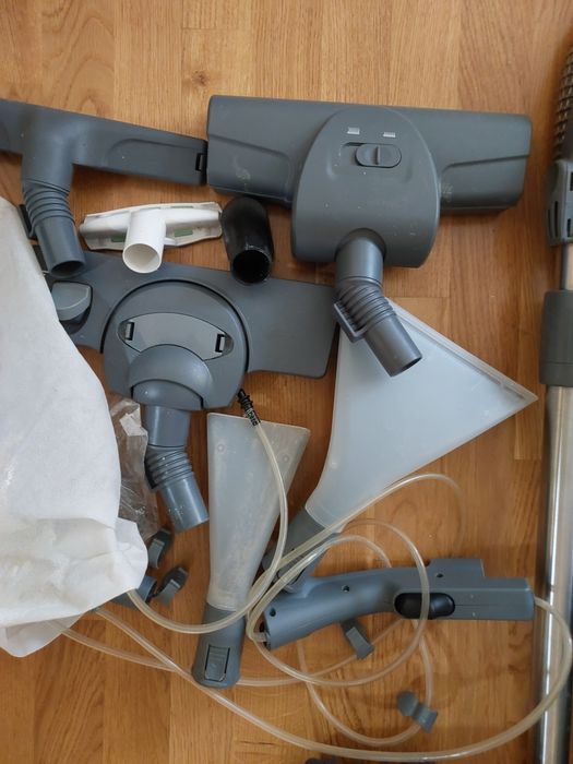 Перяща прахосмукачка Zelmer + перилен препарат