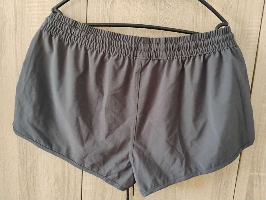 Цял бански, с драпировка