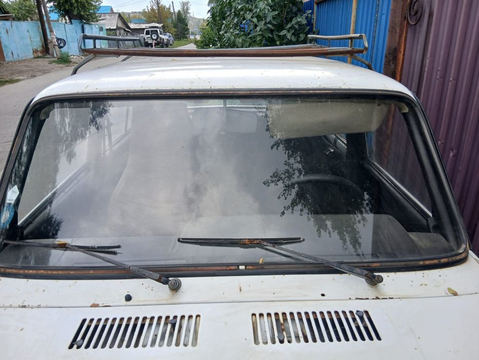 Продам лобовое стекло,на ВАЗ 2106
