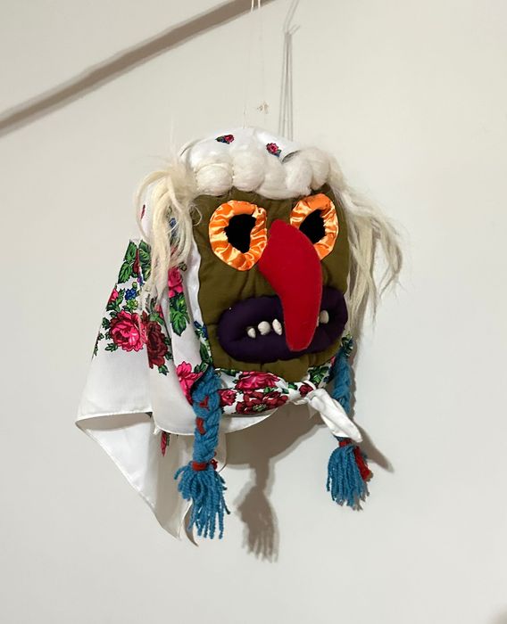 Măști de anul nou/Masca de anul nou/Babute