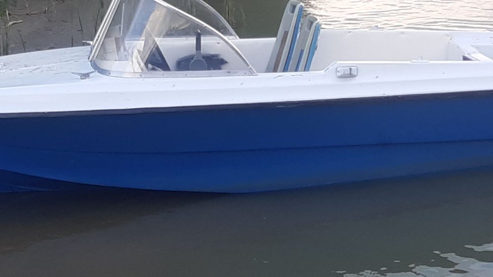 Лодка Нептун 3,с мотором Yamaha 75