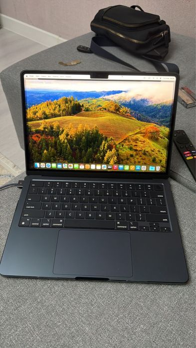 MacBook air 13 M2 256
