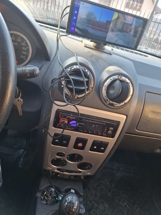 Vand sau schimb logan