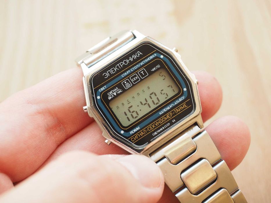 Ceas de mână sovietic Electronika 55, funcțional, URSS retro