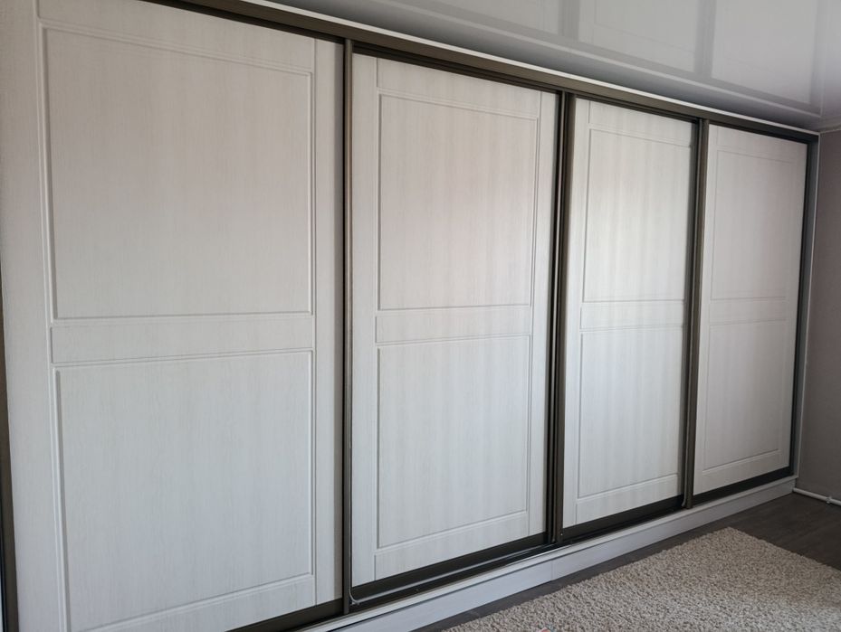 Шкаф-купе срочно!