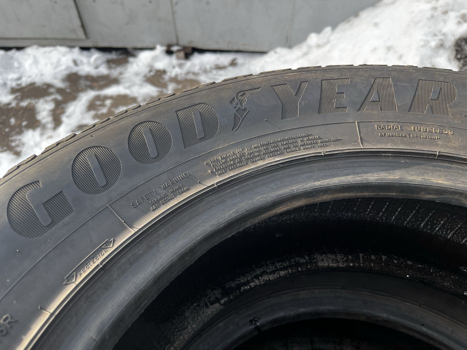 Комплект шин 255 / 60/18 – goodyear
