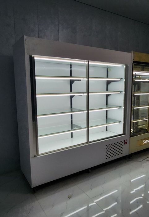 Витрина холодильник (шкаф)  (горка)