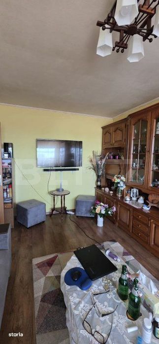 Apartament 4 camere, 4 balcoane,an 1984, 75 mp, zona Blv Bucuresti