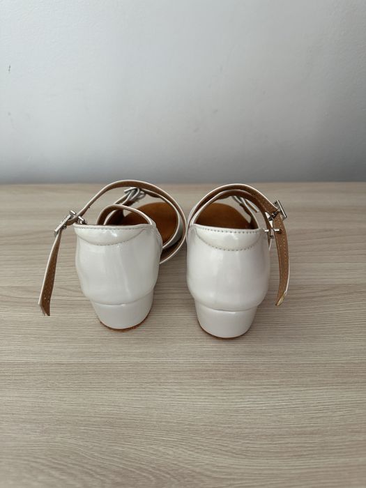 Туфли для бальных танцев.