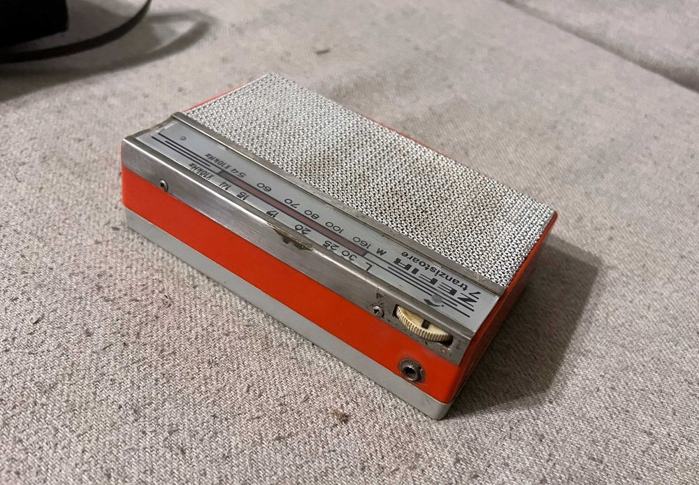 Radio portabil Zefir 7 tranzistoare Electronica București anii 70
