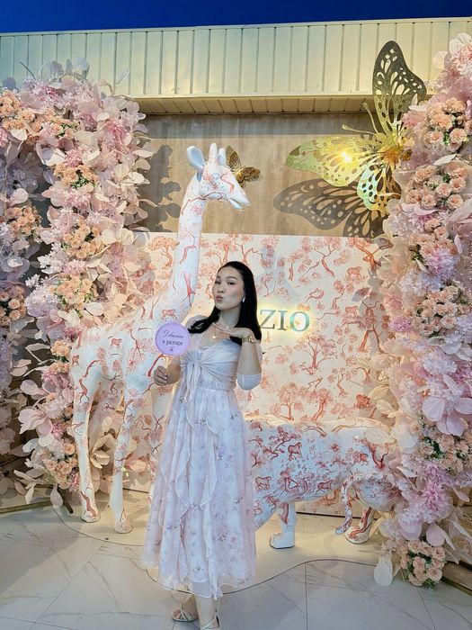 Розовое платье с балеро