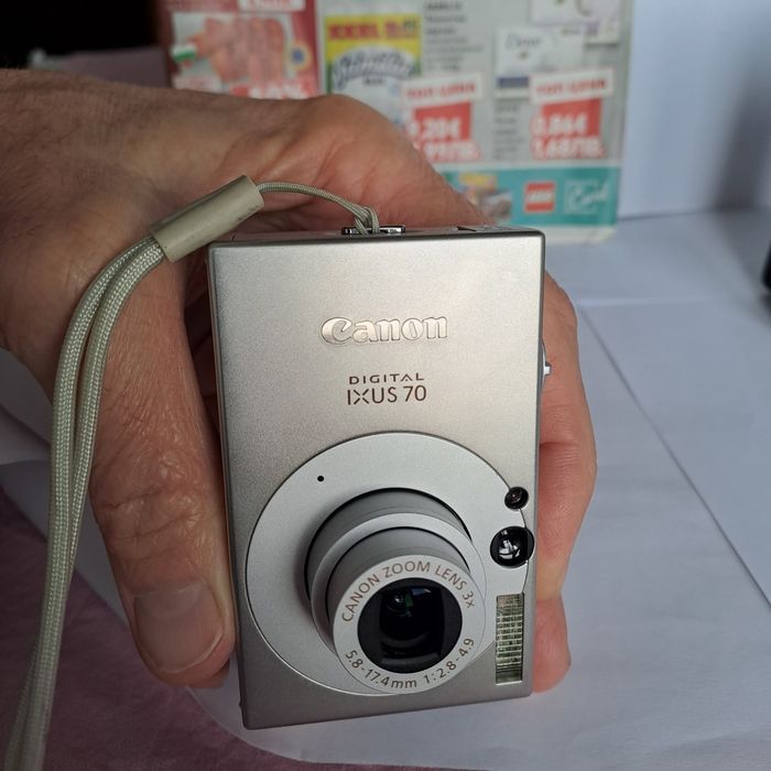 Фотоапарат  Канон  Иксус  70