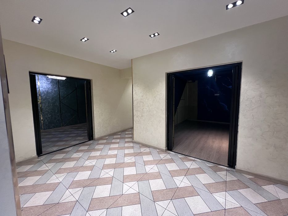 Офис / Ресторан 350м2 ор-р метро Ойбек!