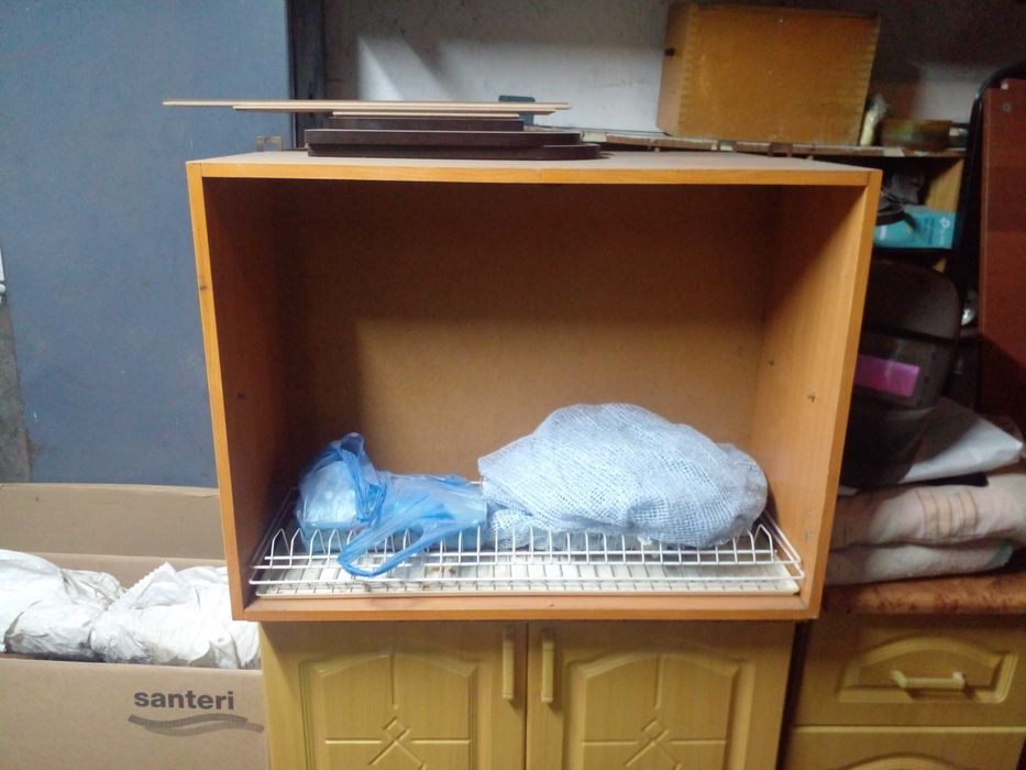 Продам кухоный гарнитур б/у.