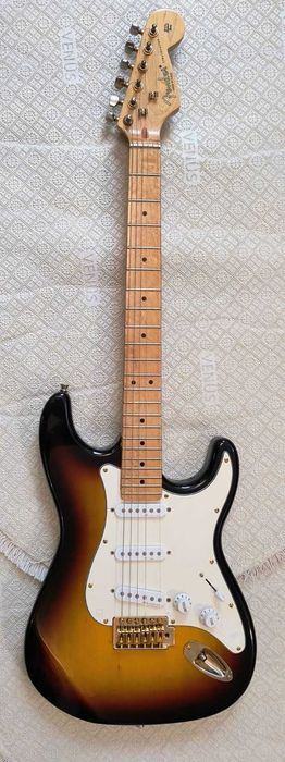 китара Strat replica