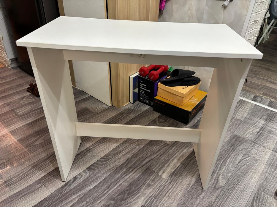 Компьютерный столик