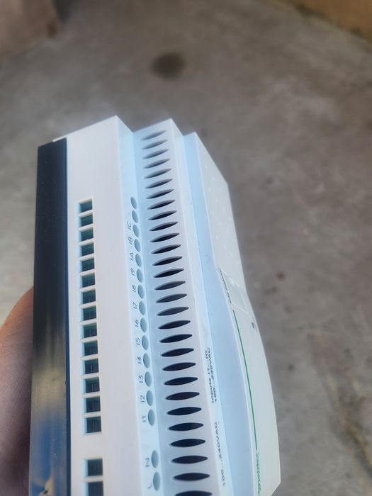 Dispzitiv  /Releu Schneidr Rlectric