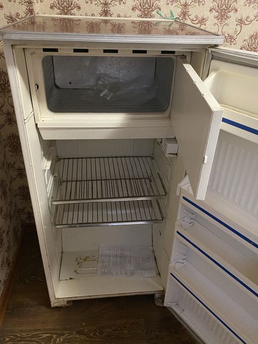 продам холодильник
