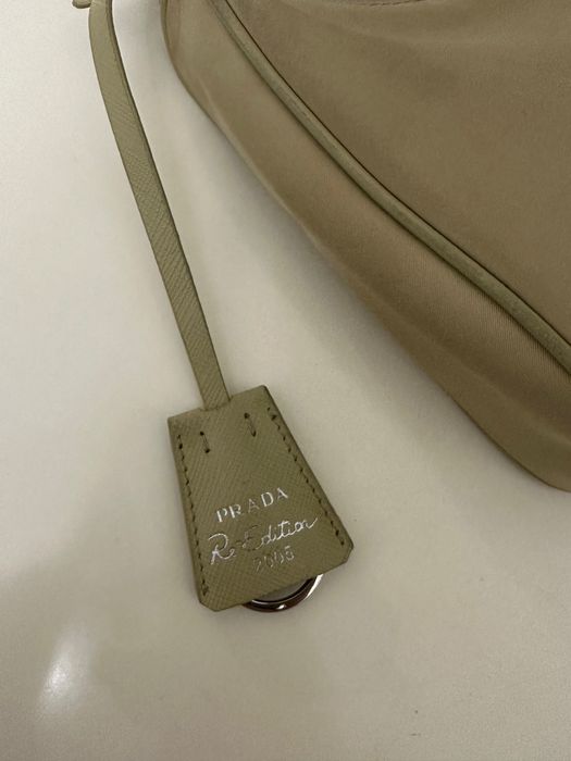 Сумка PRADA re-edition