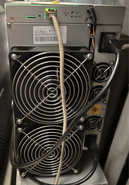 Antminer S17e 64TH