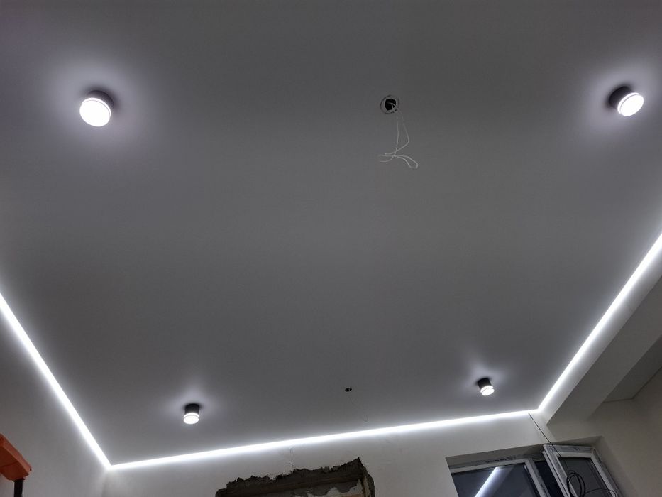 Натяжные потолки 1500