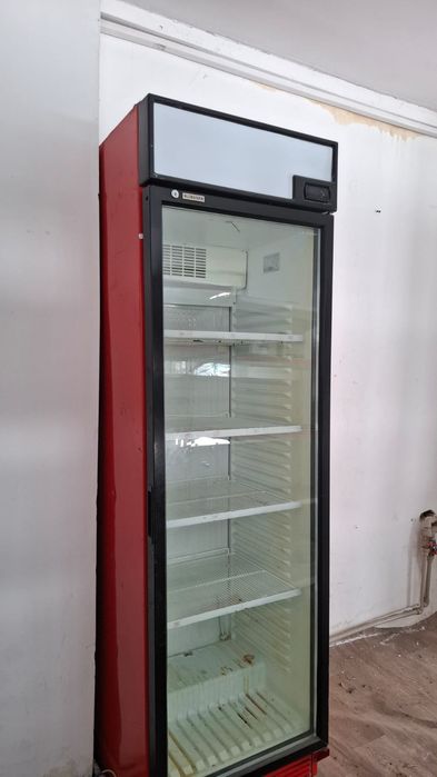 Холодильники продается