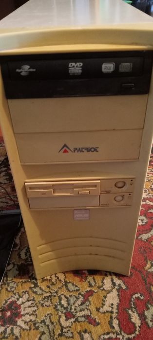Продам, старый пк, все на фото и в объявлении без жоского диска