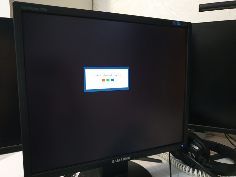 Samsung 943n Абая Сайна