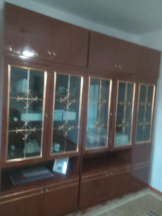 Продам стенку в хорошем состоянии