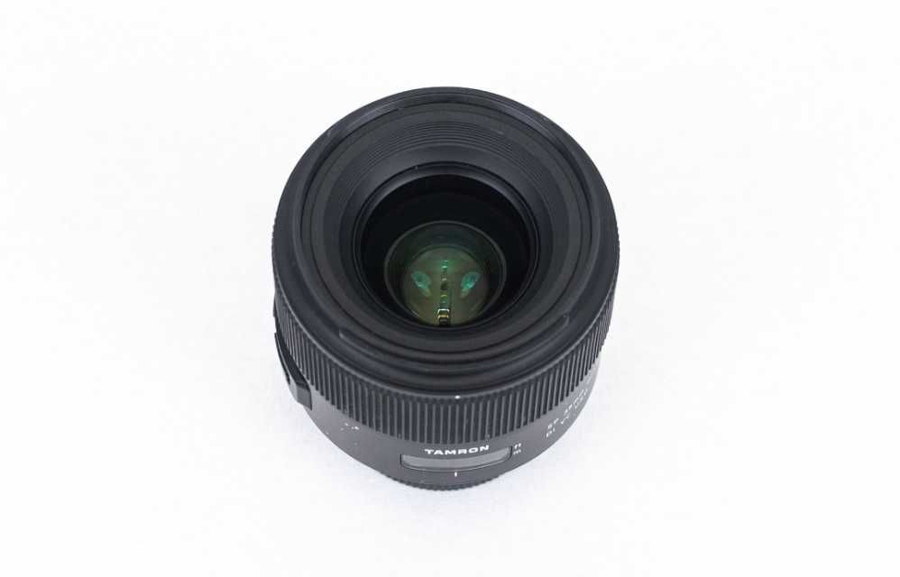 Tamron SP 35 mm f/1.8 Di VC USD pentru montura Nikon F