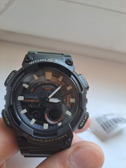 Часы мужские Casio( 10 лет срок бат)
