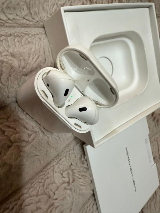 Продам airpods2.
