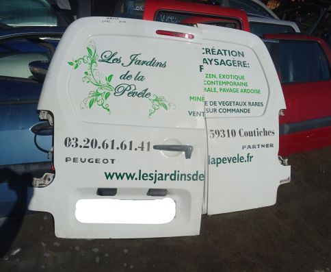 Vand usa Spate Stanga-Dreapta (Portbagaj) Peugeot Partner din 2010 volan pe stanga fara rugina