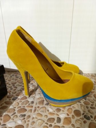 Обувки с висок ток TENDENZ