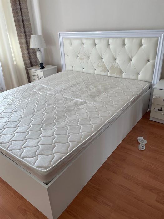 Продам кровать двухспальную