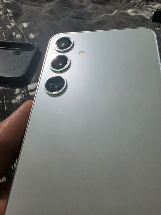 Продам Samsung s24+